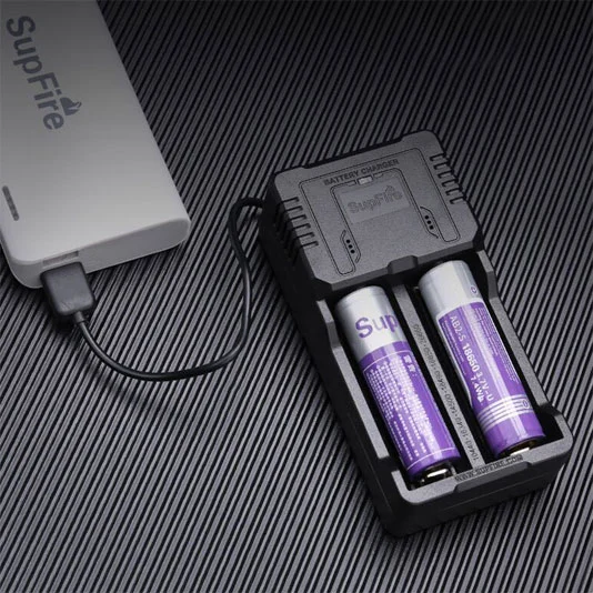 شاحن USB SUPERFIRE AC26 آمن وآمن