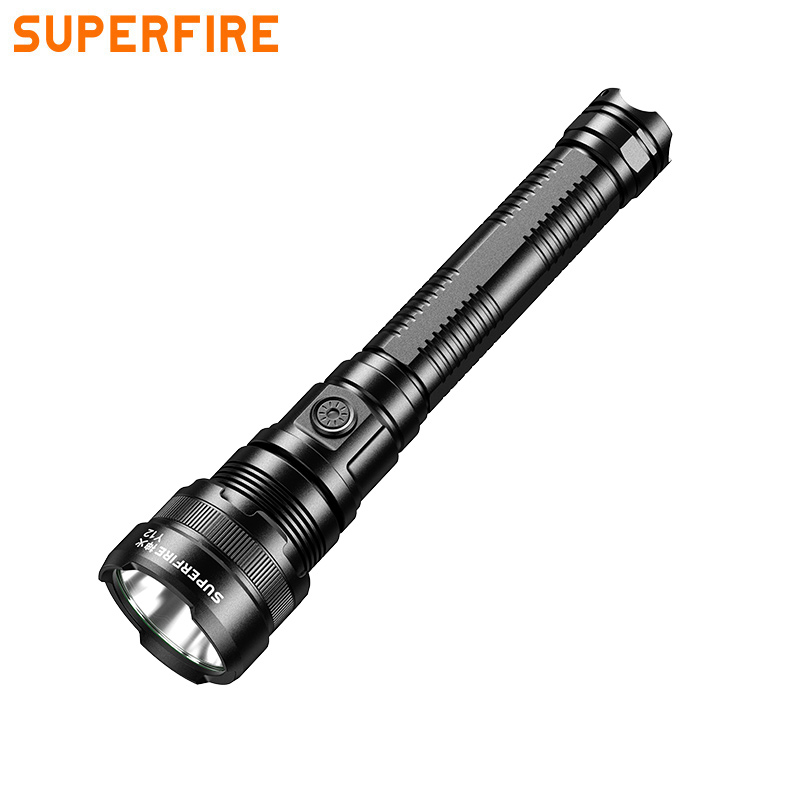 SUPERFIRE Y12 2600 Lumens Flashlight - 翻译中...